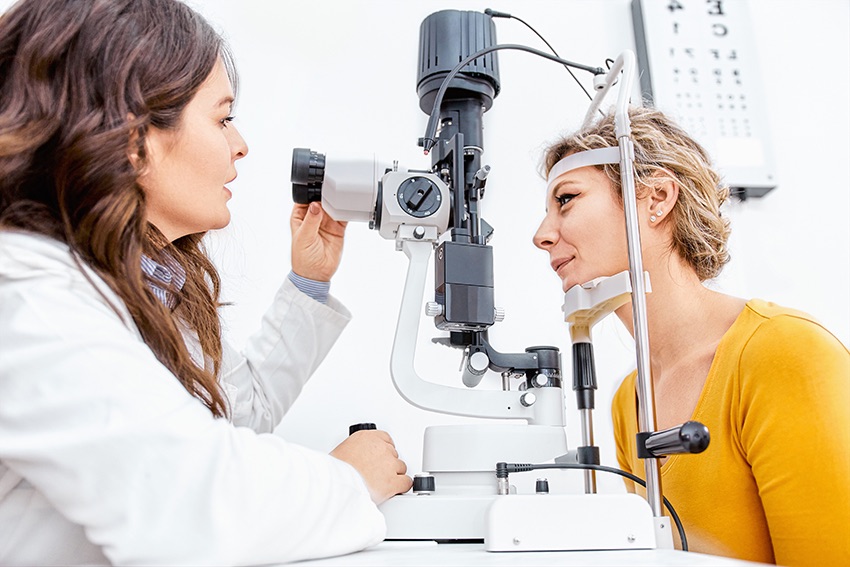 The Importance of Having Regular Eye Examinations With an Optometrist